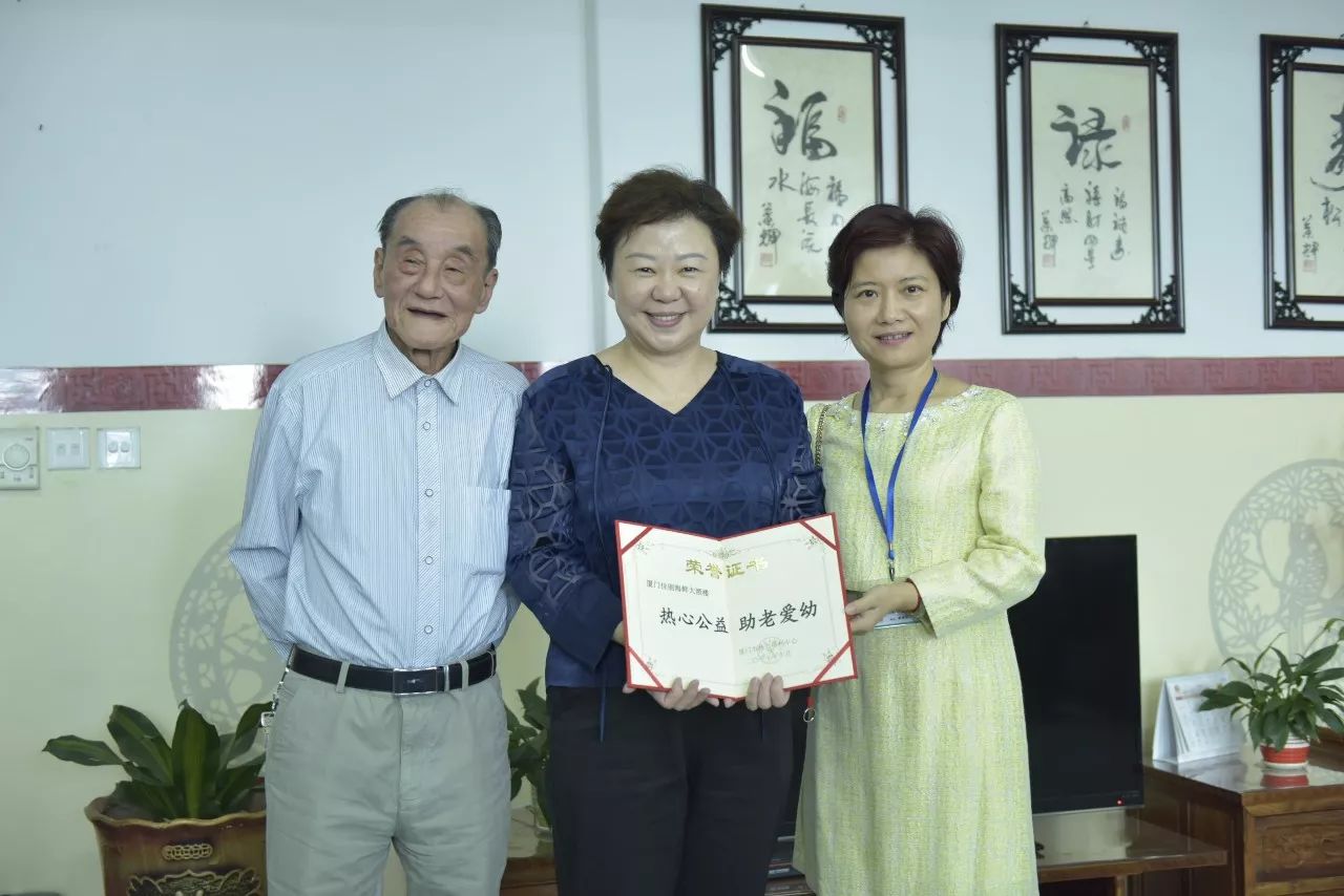 ��Ȧ- (�й���)��ȦΪ�Ķ���